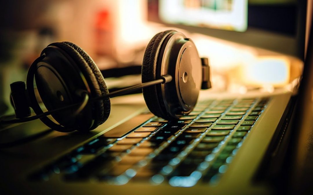 Risques Financiers pour un Artiste Musicien de Devenir Producteur de Sa Propre Musique : Ce qu&rsquo;il Faut Savoir