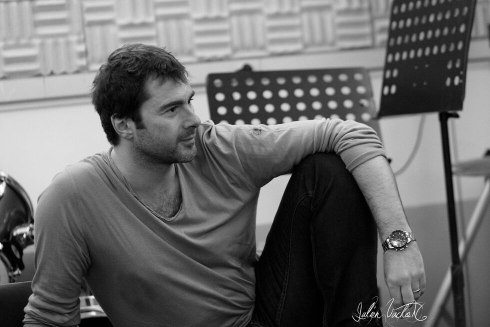 Rencontre avec Éric Jean-Jean – Parcours d’une voix emblématique de la radio musicale française