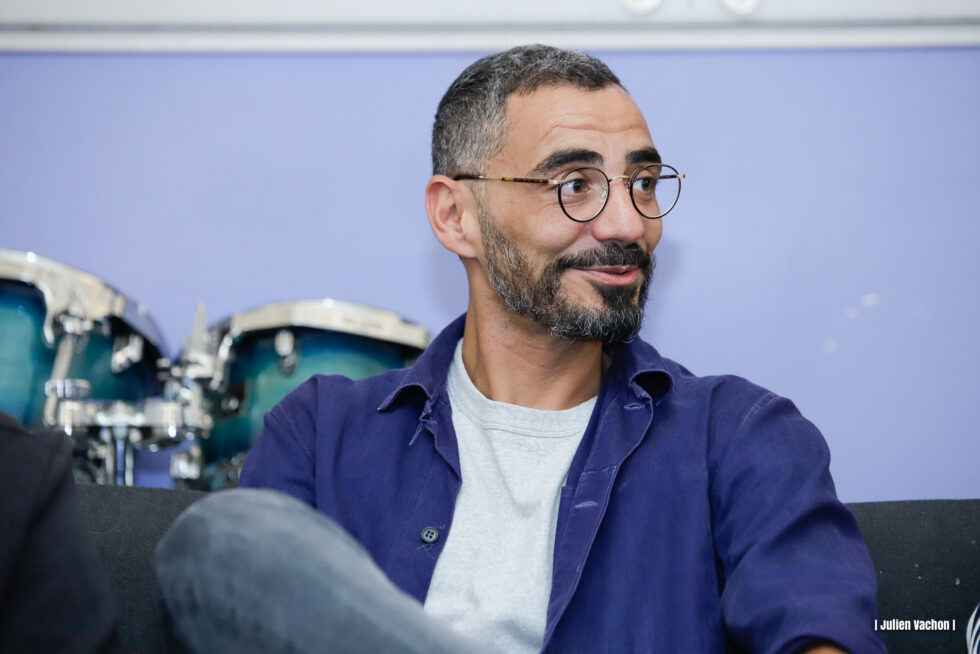 L&rsquo;Atelier de Cédric avec Julien Mairesse – Direction artistique live : comment créer un concert impactant (même sans expérience)