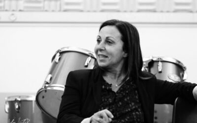 L&rsquo;Atelier de Cédric avec Nicole Schluss – Management d’artistes, production musicale et vision globale avec Derrière les Planches
