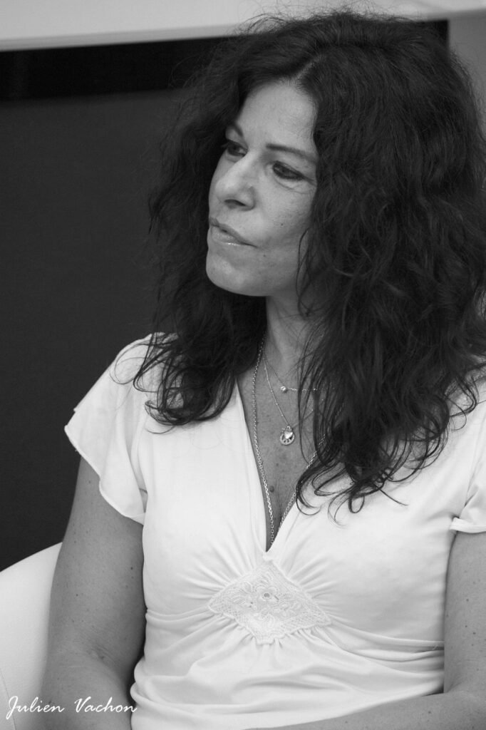 Léa Ivanne, chanteuse et coach vocale
