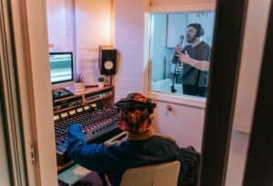 Combien gagne un producteur de musique ? (revenus 2026)