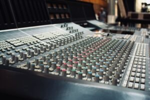 Le rôle d’un producteur de musique (missions 2026)