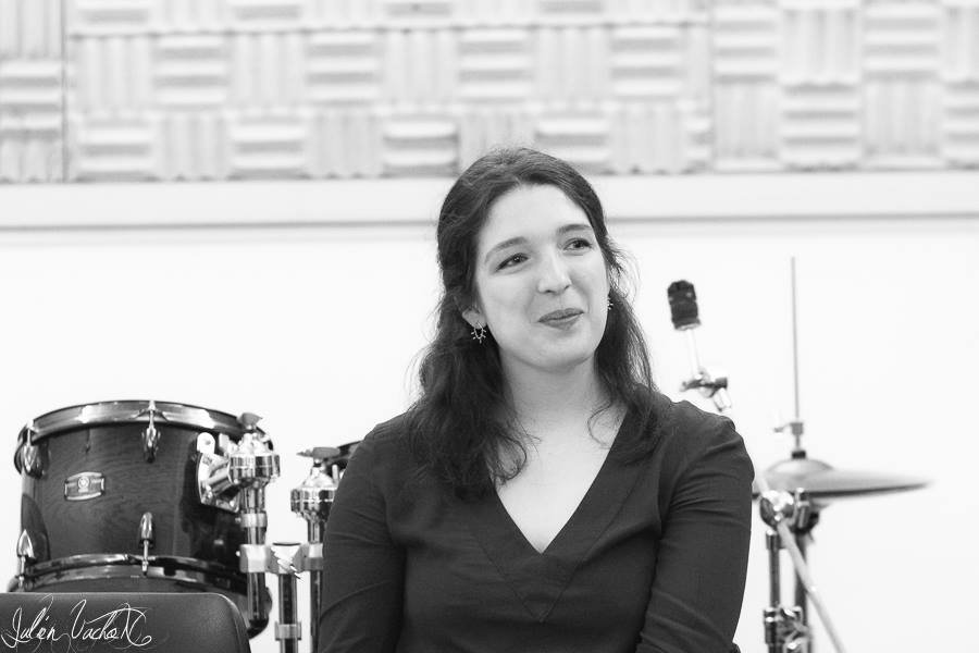 Anaëlle Cormier, responsable synchronisation chez Cézame Music Agency