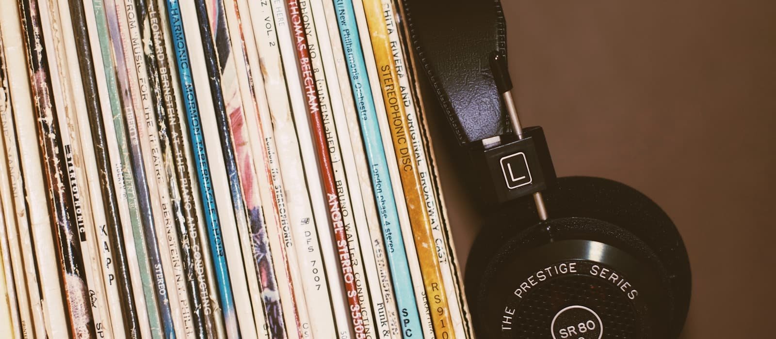 Devenir label manager en France — guide TEMPO Formation