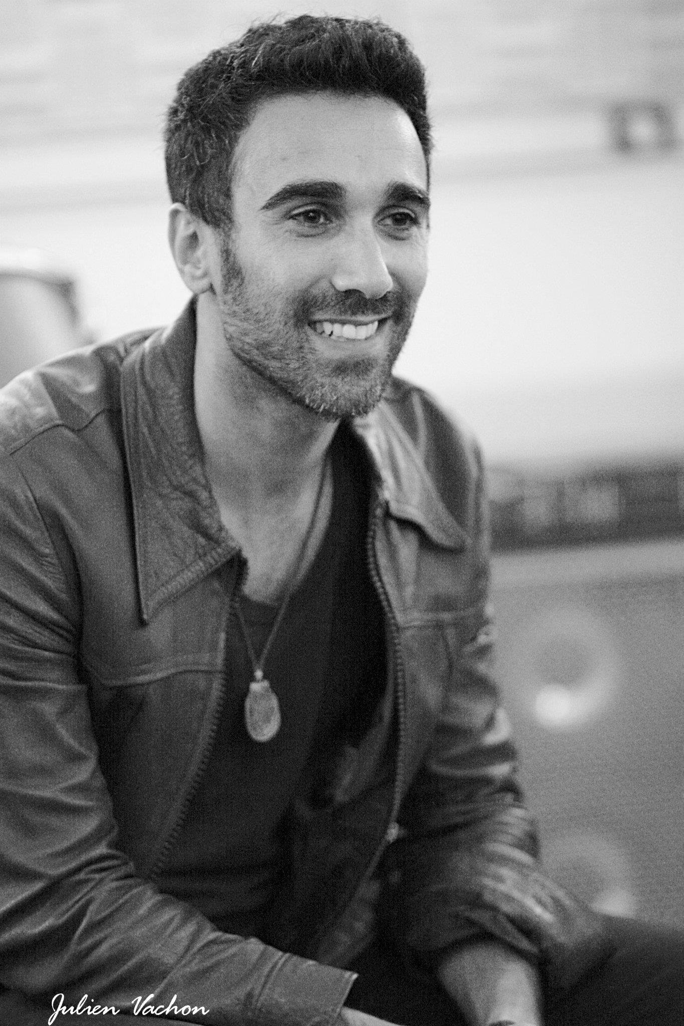 Mani Hoffman, auteur-compositeur, interprète et producteur